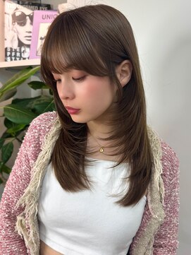 イヴォーク トーキョー(EVOKE TOKYO) ミディアムレイヤーカット艶髪ストレートオリーブベージュ