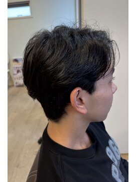 クオーラ(cuaura) センターパートニュアンスパーマ