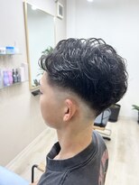 モアニ(MOANI)&nbsp;スキンフェード×パーマ