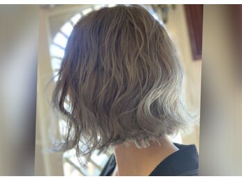 おしゃれ泥棒 あさけが丘店の写真/女性に大人気!セットも楽チン★クセ毛や髪質を活かしたカットで、あなたの魅力を最大限に引き出します◎