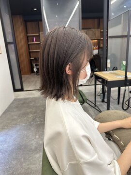 トリニティ 本厚木(trinity) 外はねボブ/切りっぱなし/学割U24/本厚木/イルミナカラー