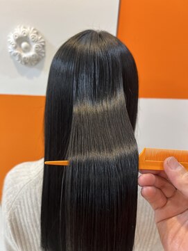 ハッピーオレンジライフサロン アヴァンタージュ Happy Orange Life Salon 20代30代40代艶感酸性ストレート透明感ロング