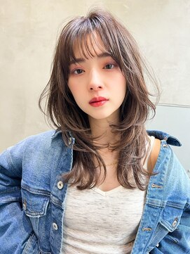エイミー(Aimee) Aimee 町田 ニュアンスミディ×スモーキーグレージュ