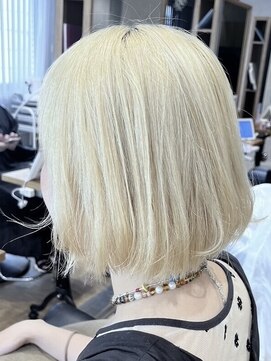 ラック 本厚木店(LUCK) ケアブリーチ/ホワイトブロンド/ダブルカラー/トリートメント