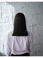 髪と生活 美容室&nbsp;ぱつっとミディアム