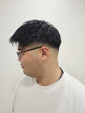 ノワール(NOIR) スキンフェード刈り上げツーブロ