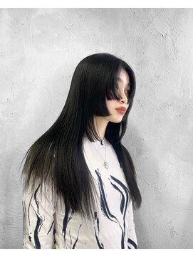 ヴァーディ オモテサンドウ(Vardy omotesando) hime cut/姫カット ステップカット