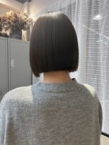 ルックアット(Look at)&nbsp;【Look at】20代30代40代オリーブボブ切りっぱなし