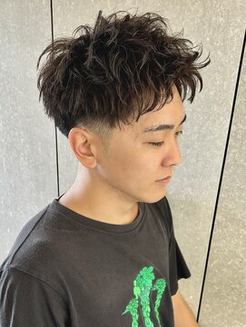 ニアウ 太田店(Niau) メンズショートツイストスパイラルパーマ波巻きスパイラルパーマ