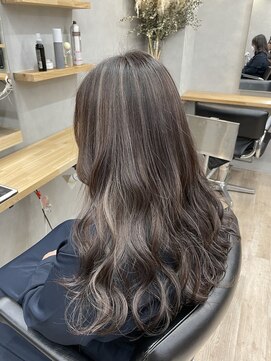 ノアル 大宮店(NOAHL) 白髪ぼかし/ハイライトカラー/カラー/透明感/ハイライト/大宮