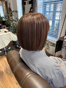 <Loah>のカラー技術だからできる、ファッショングレイカラー♪白髪染めでも"明るめ""色味"が楽しめる！