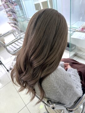 イン東京 米沢店 ミルクティーベージュ