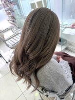 イン東京 米沢店 ミルクティーベージュ