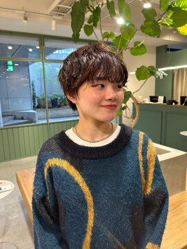 アンアームズ(ann ARMS) マッシュショート × ゆるパーマスタイル