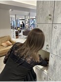 くすみベージュ ハイトーン ブリーチカラー 髪質改善 10代 20代