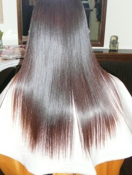 ストロボヘアー(Stro Bo hair) シルクのようなツヤのSpecialリペアストレート