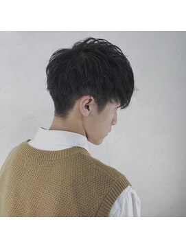 ジゼル(gisele) 刈り上げマッシュ