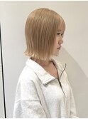 切りっぱなしボブ×ホワイトミルクティー