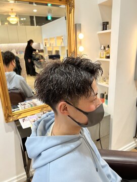 コワファースト させぼ五番街店(COIFF1RST) ツイスパ×アップバング☆