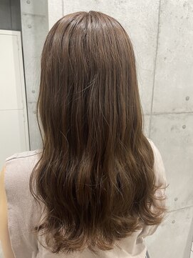 ネウィ 池袋(newi) ミルクティーベージュ