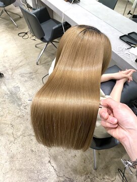 キュア 表参道(CURE) 黒髪#グレージュカラー#ココアベージュ#ヘルシーロング#表参道