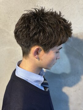 ニアウ 高崎店(Niau) メンズショートスパイキーパーマ群馬高崎眉毛韓国