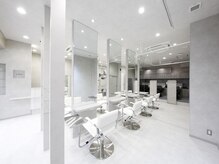 アロット 溝の口店(a.lot)の雰囲気（グレーを基調としたおしゃれな雰囲気）