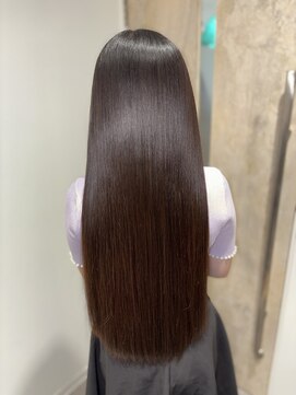 エスト(est) 美髪ロングストレート老舗髪質改善専門店のトリートメント