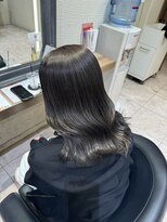 ケンジ 横須賀中央(KENJE)&nbsp;赤みをおさえた透明感グレージュカラー