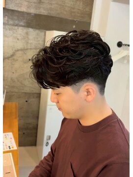 メンズギフト(men's GIFT) フェザーパーマメンズパーマ刈り上げメンズカット