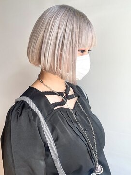 アットティー 金沢八景(at tee...) Bob×White