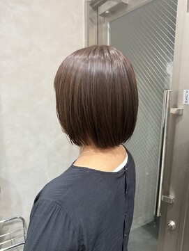 ジーナ 福岡藤崎(Zina) [Zina福岡藤崎]アッシュグレージュ/ショートボブ