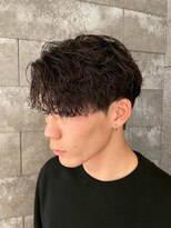 ニアウ 伊勢崎連取店(Niau)&nbsp;刈り上げセンターパート/波巻きツイストスパイラル/伊勢崎