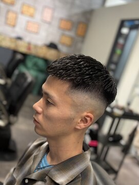 フランクスバーバーリベラルド 横浜(FRANK'S BARBER LIBERALD) メンズメンズカットブリーチパーマR