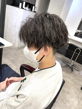 シュプール(SPUL) センターパート×スパイラルパーマ