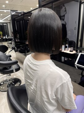 ハルキミナト ジャパン トウキョウ(HARUKI MINATO japan TOKYO) ぱつっとボブ