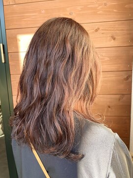 モヌエ(monue) ピンクベージュ