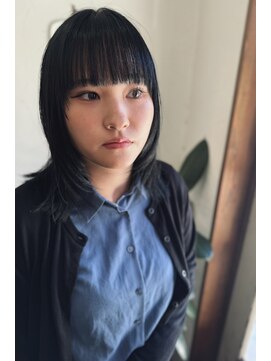 チェリッシュ 亀有(CHERISH) 顔まわりにレイヤーを入れたブルーブラックのミディアム