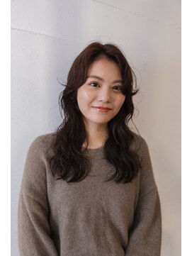 ユートゥイーズ つくば(U too e's) ミディアムウェーブヘア　Genta