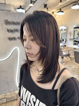 ヴィサージュバスク(VISAGE ba.s.k) ニュアンスで魅せる大人レイヤー◎