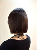 切りっぱなしボブ/顔まわりカット/縮毛矯正/トリートメント
