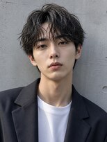 オグジュアリー 表参道(aux.) 毛流れハンサムショートセンターパートメンズ黒髪爽やか