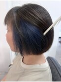 インナーカラーでネイビーの透明感