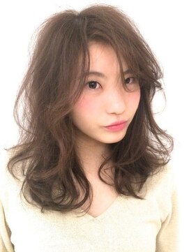 ボス レフィル(BOSS Le'fill) 透明感◎好感度アップミディアム