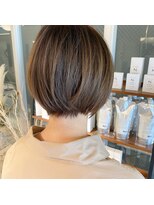 デフィー(DEFY) ミニボブレイヤースタイル