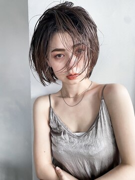 アイティーバイアルバム 藤沢店(IT by ALBUM) アンニュイボブ_ミニウルフテラコッタくすみブルー_28571