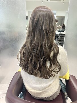 エミール 武蔵小杉店(eMir...) 柔らかベージュ【武蔵小杉/新丸子】