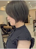 オリーブグレージュ/丸みショートヘア