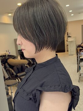 メモリーズ 銀座(Memories) オリーブグレージュ/丸みショートヘア