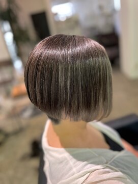 ツムグ 代官山店(TUMUGU) マチルダボブ×パープルブラック白髪ぼかしネイビーグレー